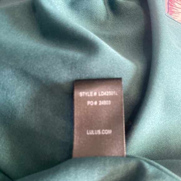 NWT Lulus XS Swing Floral Mini Bell Split Sleeves Dress - Picture 11 of 11